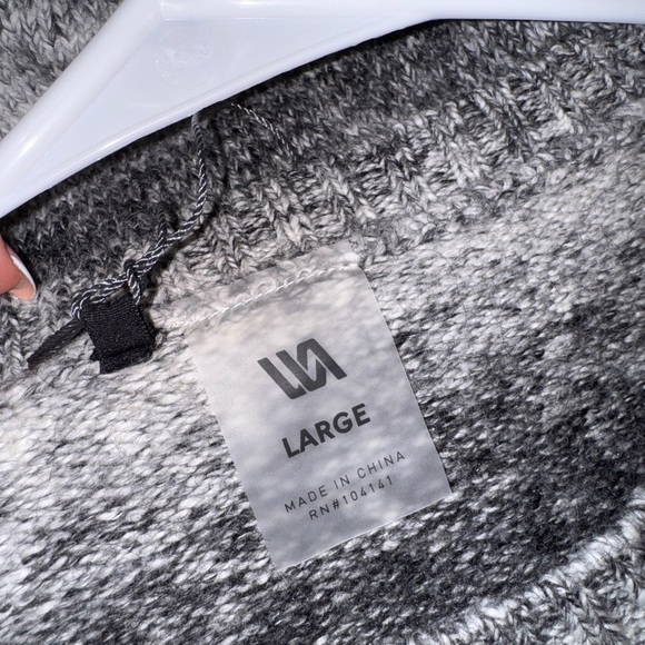 VRST Men Sweater Sz Large retail $80 - Picture 7 of 7